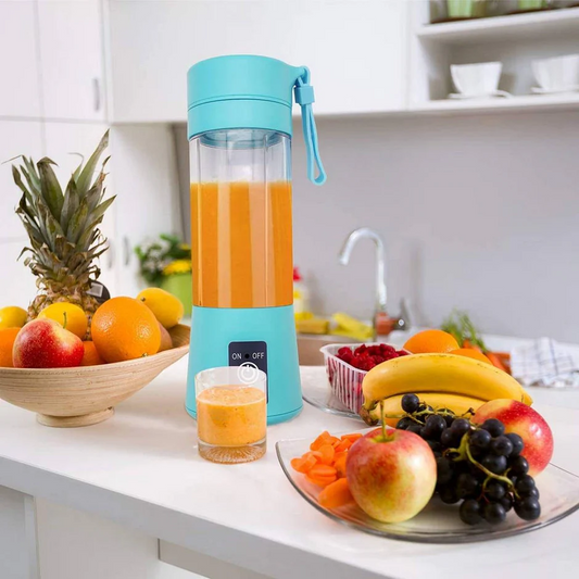 Portable Mini Juicer Blender – USB-Rechargeable & Travel-Friendly